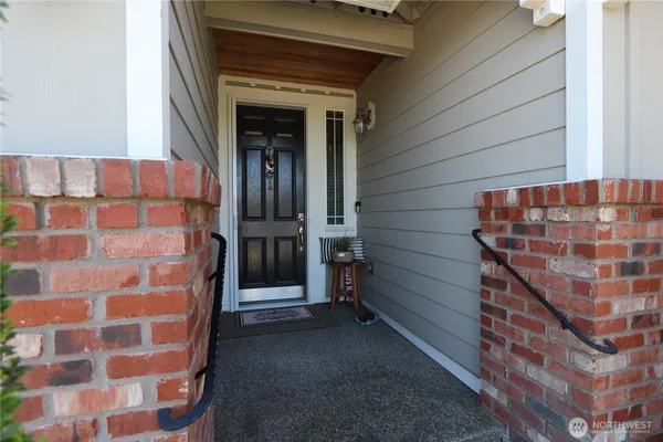 Property Slideshow image 2 of 16 | 8542 bainbridge loop, Lacey, WA, 98516