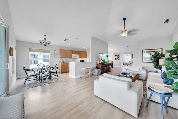 Property Slideshow image 3 of 35 | 9636 hemingway ln 4201, Fort Myers, FL, 33913