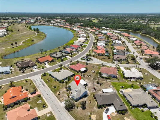 Property Slideshow image 2 of 45 | 2004 berry roberts dr, Sun City Center, FL, 33573