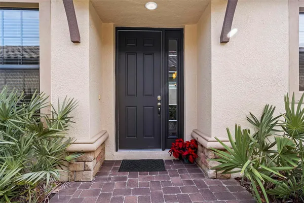 Property Slideshow image 2 of 34 | 8424 alberata vista dr, Tampa, FL, 33647
