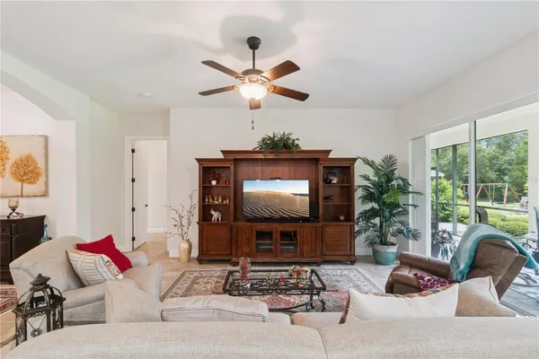 Property Slideshow image 3 of 36 | 5344 sandy hill ln, Lady Lake, FL, 32159