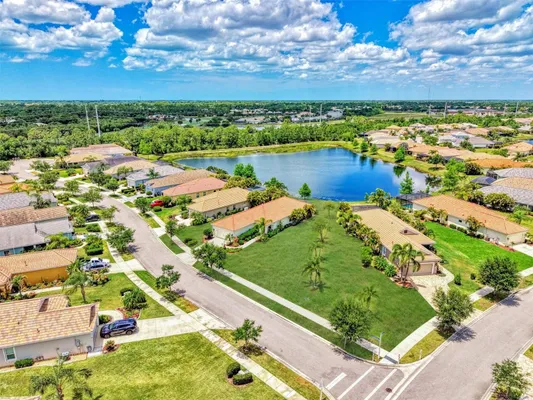 Property Slideshow image 3 of 92 | 11446 fort lauderdale pl, Venice, FL, 34293