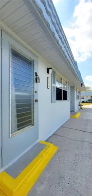 Property Slideshow image 2 of 2 | 202 bedford trl 109, Sun City Center, FL, 33573