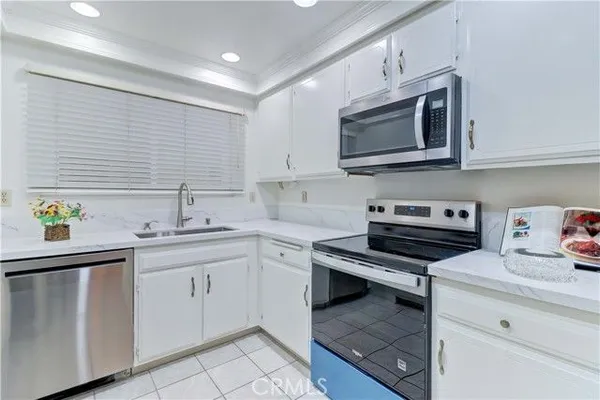 Property Slideshow image 2 of 45 | 5330 bahia blanca n, Laguna Woods, CA, 92637