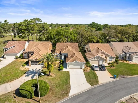 Property Slideshow image 2 of 58 | 9355 french quarters cir, Weeki Wachee, FL, 34613