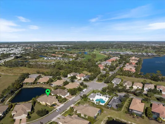 Property Slideshow image 3 of 50 | 1425 backspin dr, Englewood, FL, 34223