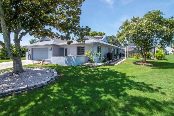 Property Slideshow image 3 of 60 | 303 barstow ct, Sun City Center, FL, 33573