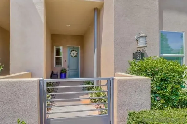 Property Slideshow image 2 of 40 | 16750 coyote bush dr unit 31, San Diego, CA, 92127