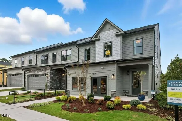 Property Slideshow image 2 of 36 | 2106 barnside ln, Apex, NC, 27502