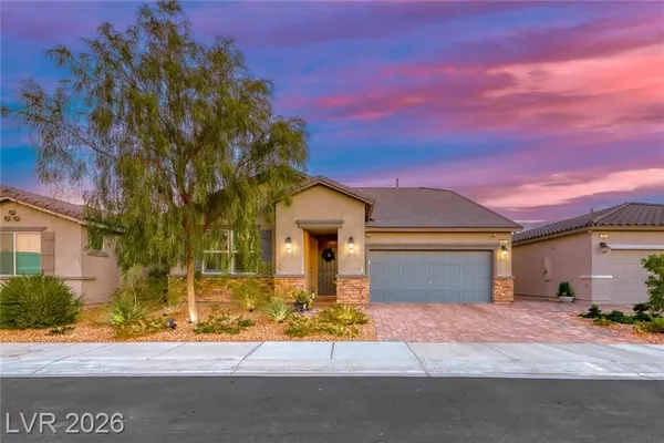 Property Slideshow image 2 of 42 | 633 timberfalls ln, Henderson, NV, 89015