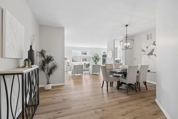 Property Slideshow image 2 of 20 | 1564 benzie cir, Romeoville, IL, 60446