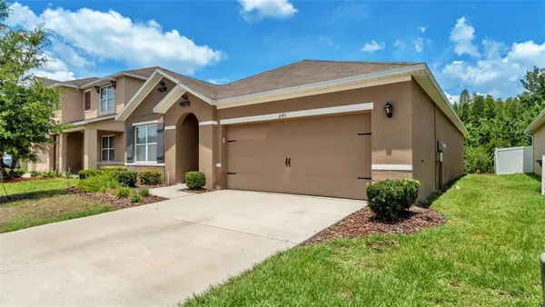 Property Slideshow image 2 of 43 | 2145 blue highlands dr, Lakeland, FL, 33811