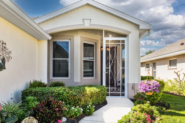 Property Slideshow image 3 of 35 | 27121 greenfly orchid ln, Leesburg, FL, 34748