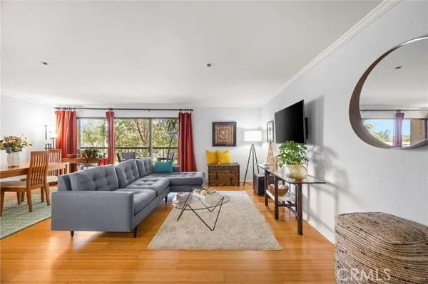 Property Slideshow image 3 of 45 | 13650 del monte 3a, Seal Beach, CA, 90740