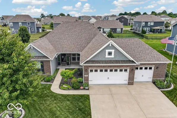 Property Slideshow image 2 of 44 | 4201 saddle club pkwy, Bargersville, IN, 46106