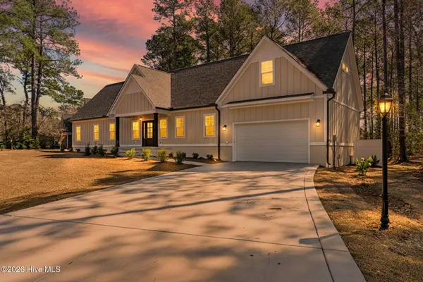 Property Slideshow image 2 of 72 | 355 s middleton dr, Calabash, NC, 28467