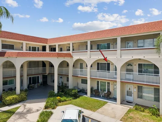Property Slideshow image 3 of 65 | 2433 brazilia dr apt 43, Clearwater, FL, 33763