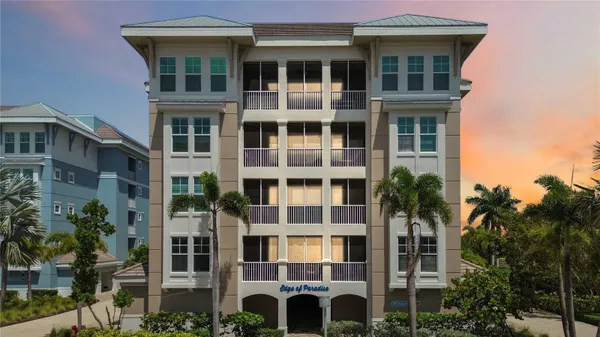 Property Slideshow image 2 of 100 | 395 aruba cir 102, Bradenton, FL, 34209