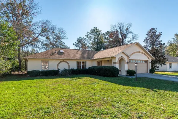 Property Slideshow image 3 of 47 | 10795 sw 53rd cir, Ocala, FL, 34476