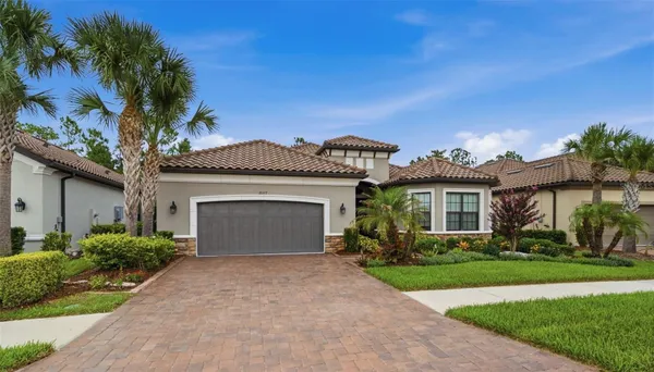 Property Slideshow image 2 of 68 | 20117 umbria hill dr, Tampa, FL, 33647