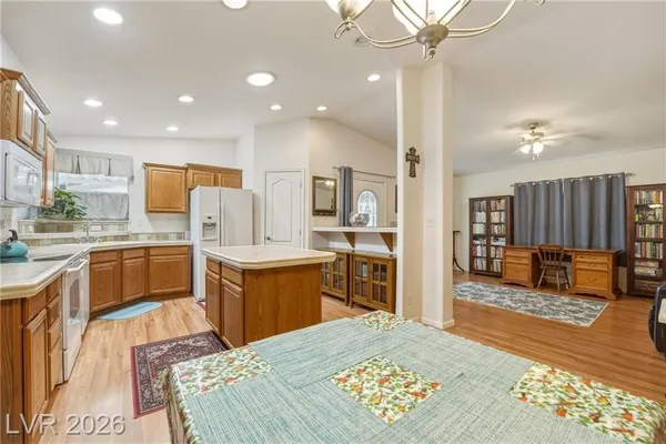 Property Slideshow image 3 of 44 | 881 montecito dr, Pahrump, NV, 89048