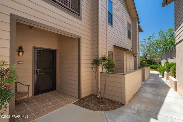 Property Slideshow image 3 of 36 | 1975 blooming hills dr 110, Prescott, AZ, 86301