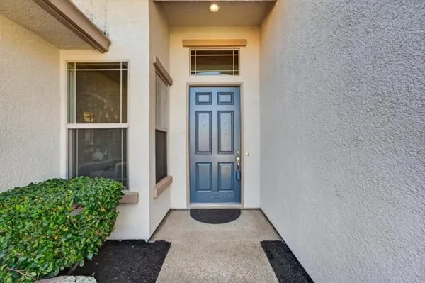 Property Slideshow image 2 of 89 | 941 wagon wheel ln, Lincoln, CA, 95648