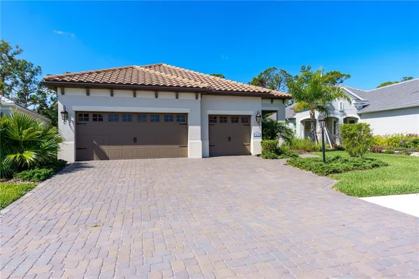 Property Slideshow image 3 of 98 | 13017 steinhatchee loop, Venice, FL, 34293