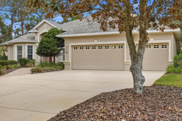 Property Slideshow image 2 of 44 | 18 lakeview ln, Palm Coast, FL, 32137