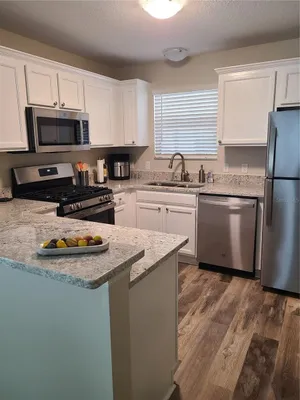 Property Slideshow image 3 of 16 | 420 canterbury ct, The Villages, FL, 32162