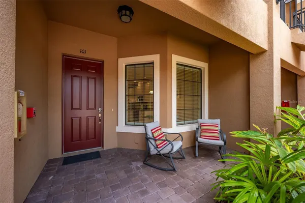 Property Slideshow image 3 of 57 | 5425 cicerone st 101, Sarasota, FL, 34238