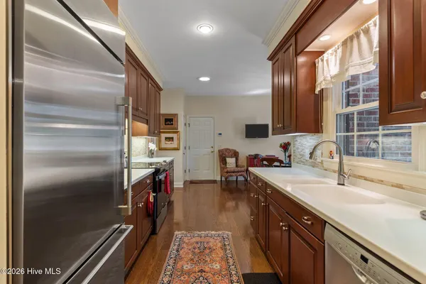 Property Slideshow image 3 of 52 | 35 courtney pl, Southern Pines, NC, 28387