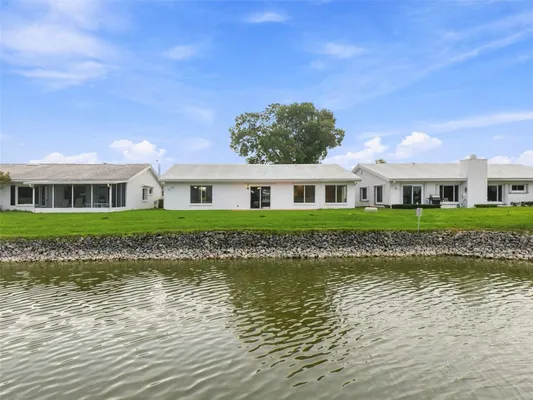 Property Slideshow image 3 of 36 | 3555 93rd ave 6, Pinellas Park, FL, 33782
