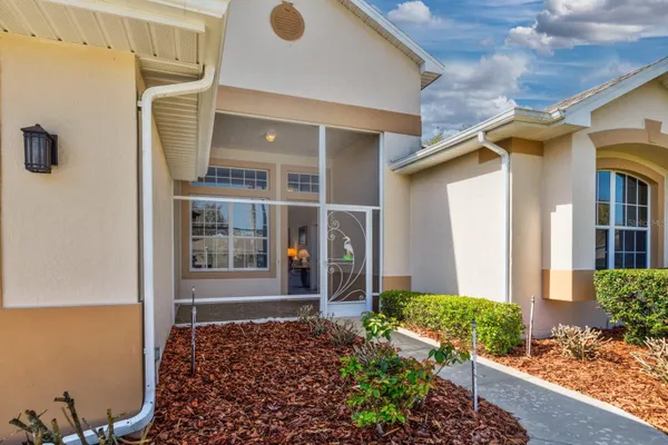 Property Slideshow image 2 of 28 | 27525 discover ct, Leesburg, FL, 34748