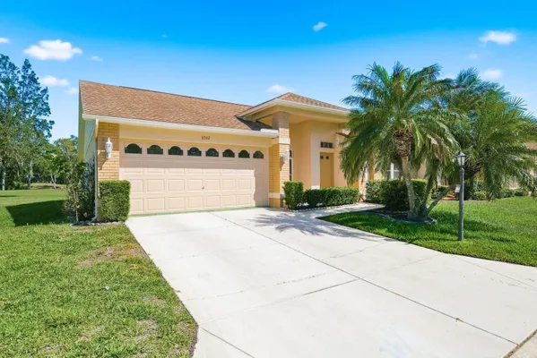 Property Slideshow image 2 of 37 | 6542 pine walk dr, New Port Richey, FL, 34655
