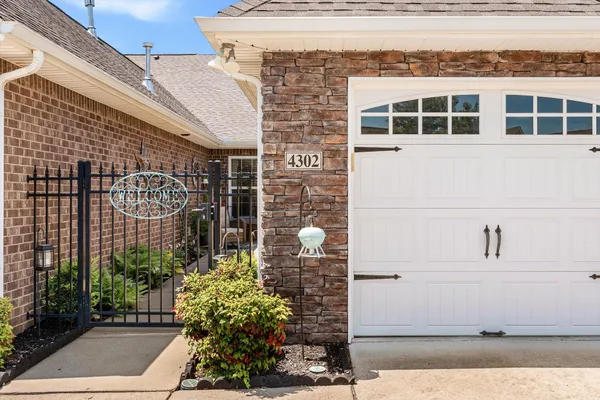 Property Slideshow image 2 of 47 | 395 devon chase hl 4302, Gallatin, TN, 37066