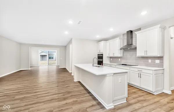 Property Slideshow image 2 of 41 | 13316 roundtop rd, Noblesville, IN, 46060