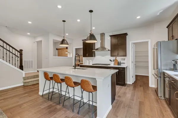 Property Slideshow image 2 of 15 | 2804 mia rd, Aurora, IL, 60503