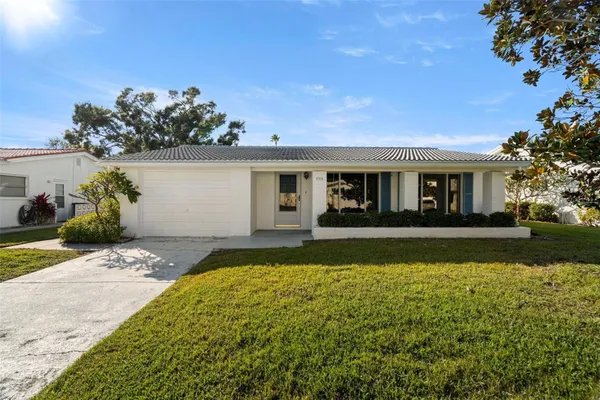 Property Slideshow image 2 of 28 | 9306 42nd st, Pinellas Park, FL, 33782