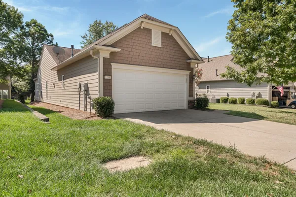 Property Slideshow image 3 of 41 | 1209 cannon ln, Mount Juliet, TN, 37122