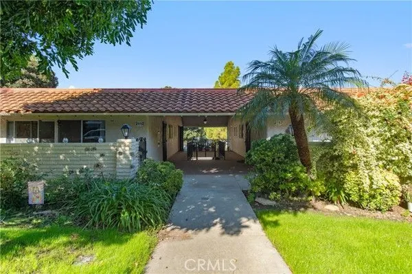Property Slideshow image 2 of 26 | 2112 via puerta n, Laguna Woods, CA, 92637