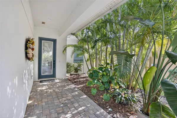 Property Slideshow image 2 of 41 | 6020 plover meadow st, Lithia, FL, 33547