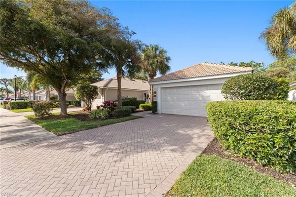 Property Slideshow image 2 of 49 | 9974 horse creek rd, Fort Myers, FL, 33913