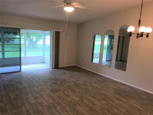 Property Slideshow image 3 of 21 | 3705 34th ave dr, Bradenton, FL, 34205