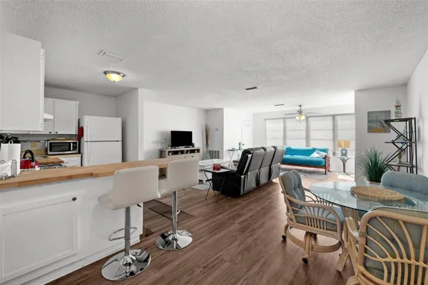 Property Slideshow image 2 of 44 | 5623 80th st n unit 506, Saint Petersburg, FL, 33709