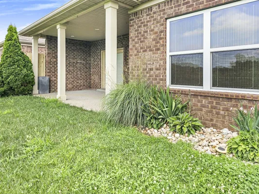 Property Slideshow image 3 of 31 | 835 meadowcrest way, Lebanon, TN, 37090