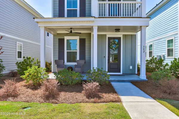 Property Slideshow image 3 of 46 | 342 longhill dr, Wilmington, NC, 28412