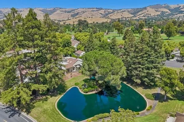 Property Slideshow image 2 of 41 | 6139 montgomery pl, San Jose, CA, 95135