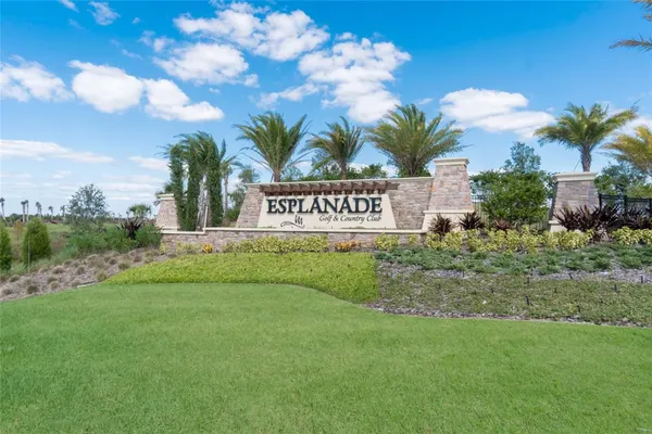 Property Slideshow image 2 of 62 | 12623 sorrento way, Bradenton, FL, 34211
