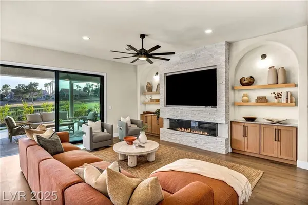 Property Slideshow image 2 of 71 | 9917 villa ridge dr, Las Vegas, NV, 89134